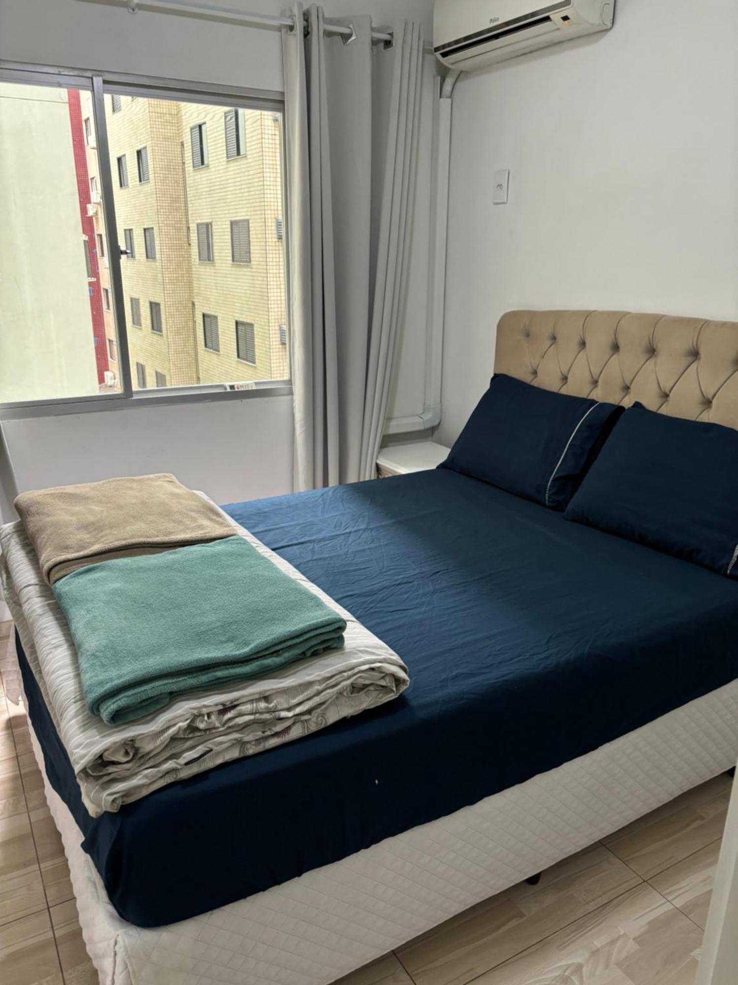 Na Quadra Mar Apartamento *